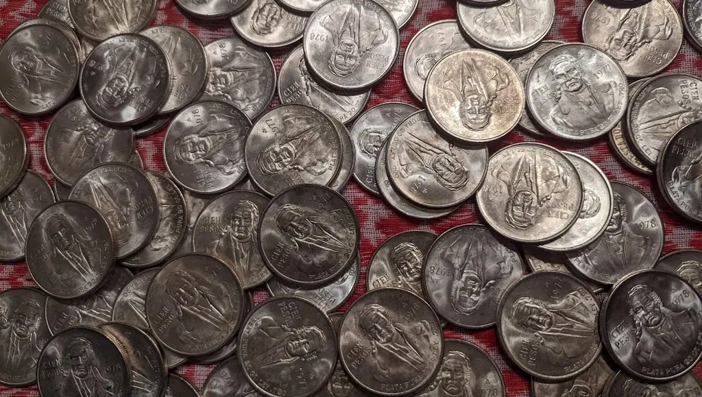 Coca-Cola Polar Bear Silver Round - Front