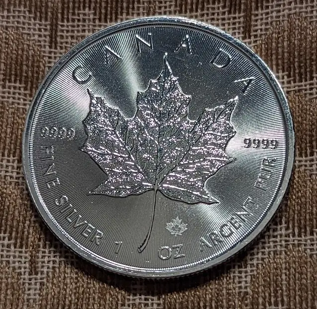 Canada 1oz Silver Maple Leaf BU 2022 image