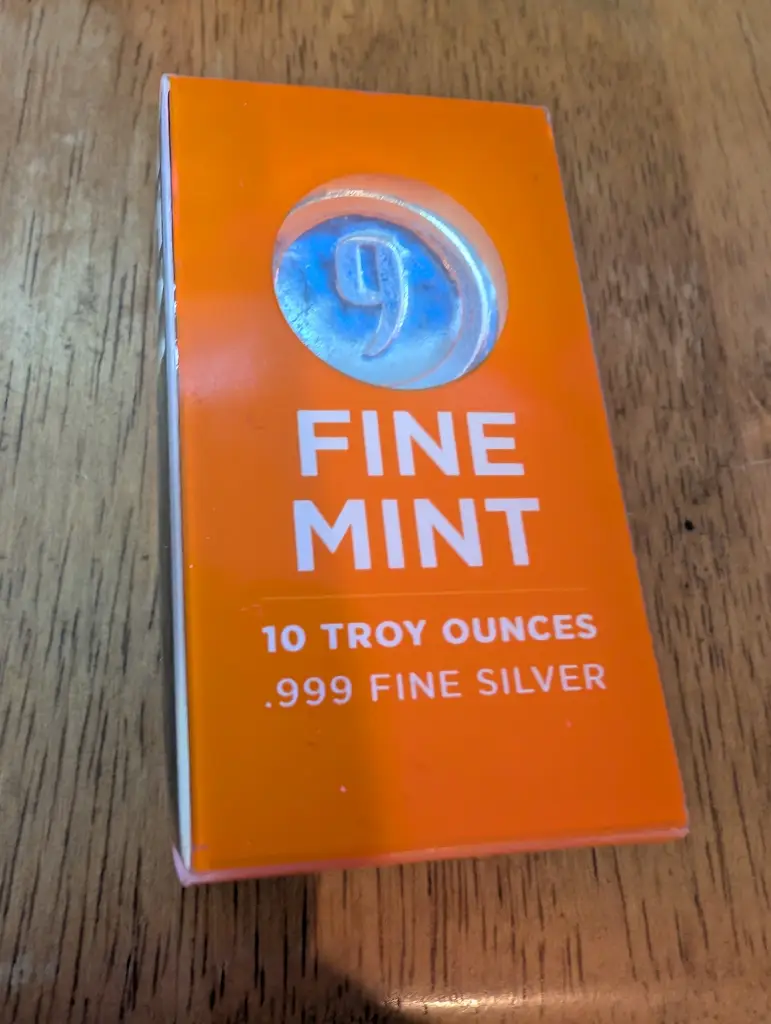 9 FINE MINT 10oz Silver Bar image